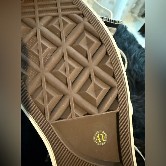 Black and Silver High-Top Sneakers - Picture 3 of 8